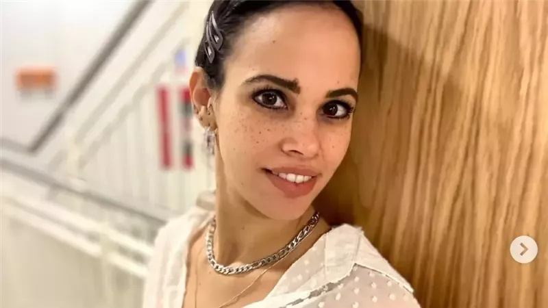 شيرين رضا تكشف سبب رجوع ابنتها نور إلى مصر.. 