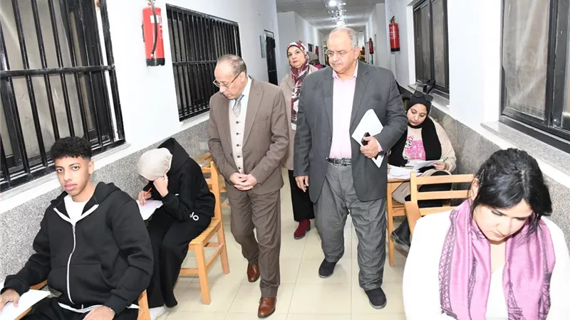 انطلاق امتحانات الفصل الدراسي الأول بكلية الألسن بجامعة قناة السويس