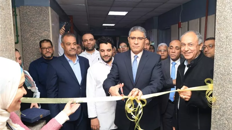 محافظ الجيزة يفتتح قسم رعاية المخ والأعصاب بمستشفى الوراق المركزي|صور