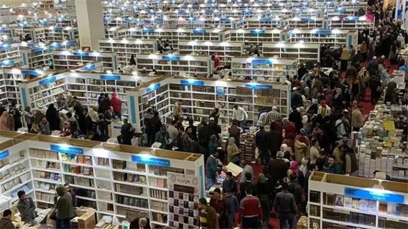 المواصلات والأيقونات ومحور الشباب.. كل ما تريد معرفته عن معرض الكتاب 2026
