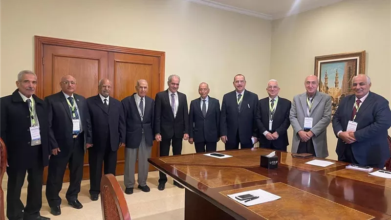 رئيس جامعة اسوان عضوًا بمؤتمر الشرق الأوسط لنظم القوي الكهربائية 