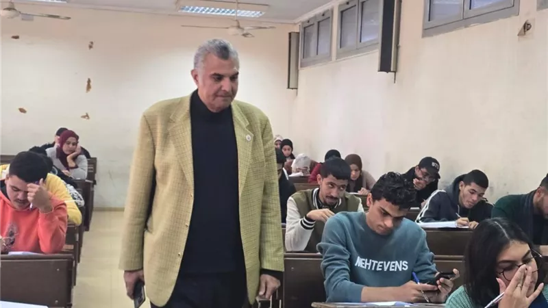 عميد علوم جامعة العاصمة يؤكد ضرورة توفير الراحة للطلاب أثناء الامتحانات