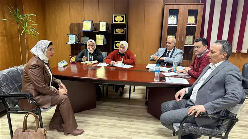 لجنة اختيار المتميزين للتكليف بوظائف إشرافية وقيادية تواصل إجراء المقابلات