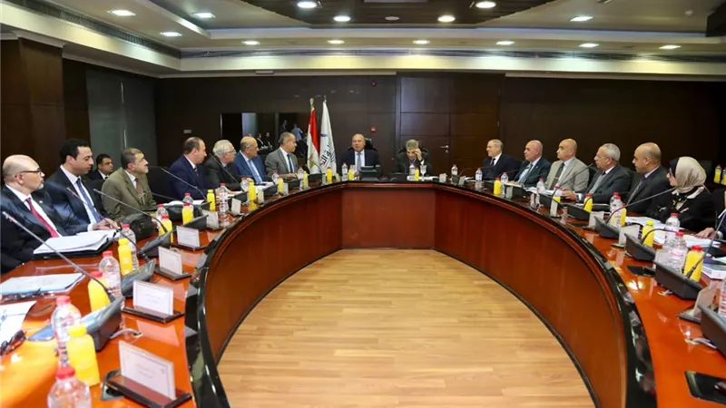 كامل الوزير: زيادة 41% في تداول الحاويات خلال 2025