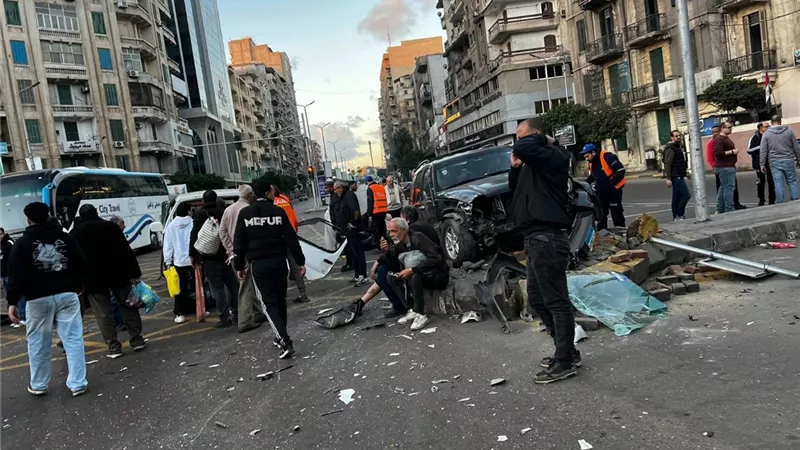 إصابة 6 أشخاص بحادث تصادم سيارتين في الإسكندرية 