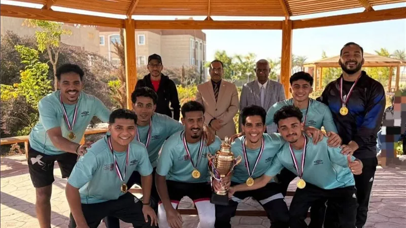 ختام بطولة الدوري لكرة القدم برعاية رئيس جامعة طيبة التكنولوجية بالأقصر
