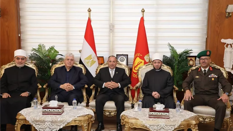محافظ بورسعيد يستقبل مفتي الجمهورية ووزيري الأوقاف والتعليم العالي