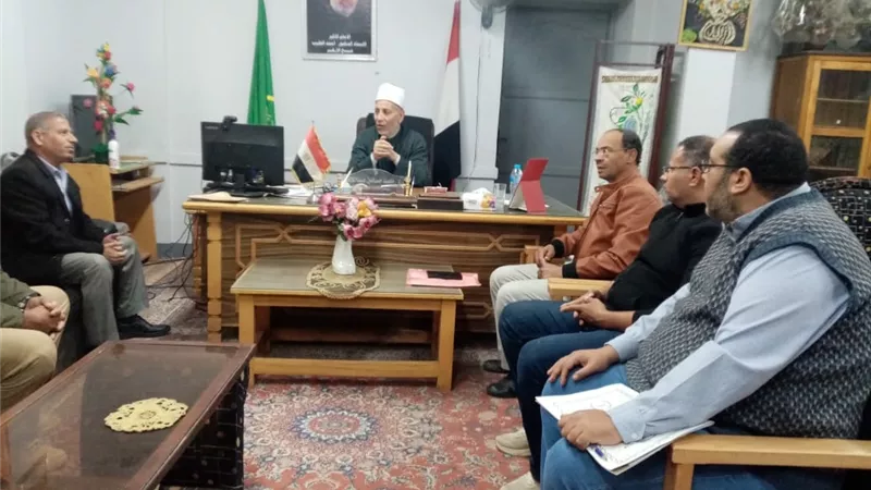 «المنيا الأزهرية» تعقد اجتماعًا لاختيار كنترولي الابتدائي والإعدادي