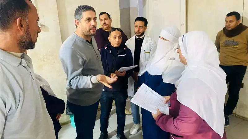 جولة مفاجئة لوكيل الطب العلاجي داخل مستشفى السنبلاوين