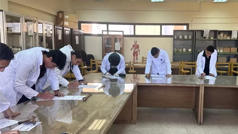انطلاق امتحانات العملي لطلاب برنامَج العلاج الطبيعي بجامعة القاهرة الأهلية