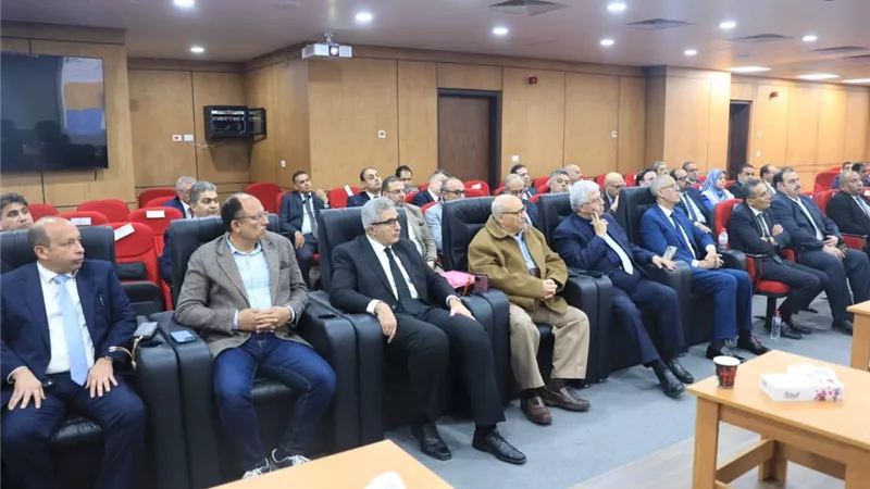 وزير التعليم العالي يترأس اجتماع المجلس الأعلى للمستشفيات الجامعية
