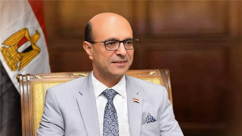 رئيس جامعة أسيوط يهنئ السيسي ويؤكد دعم خطط الدولة في بناء الإنسان 