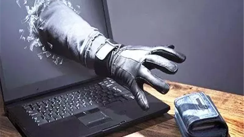 جريمة مركبة تهدد أموال المصريين.. تحذير من مكالمات«تحديث البيانات»|خاص