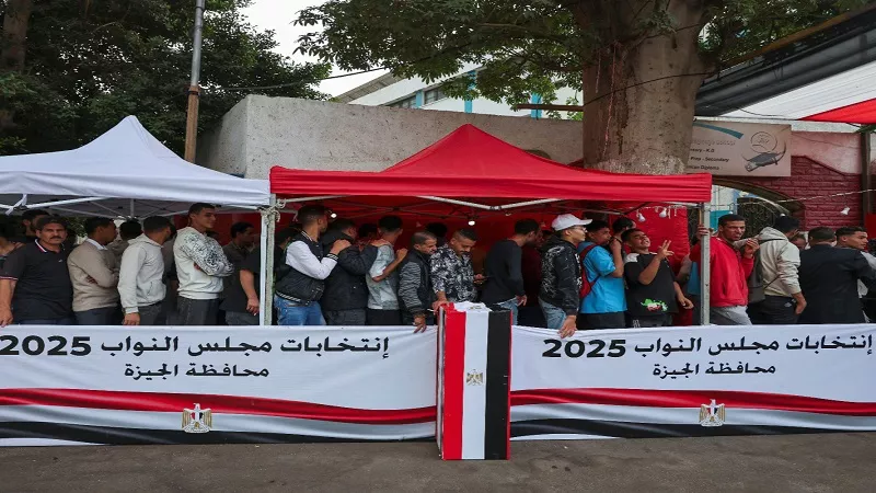 توافد كثيف للناخبين في الدوائر الملغاة بالجيزة| فيديو