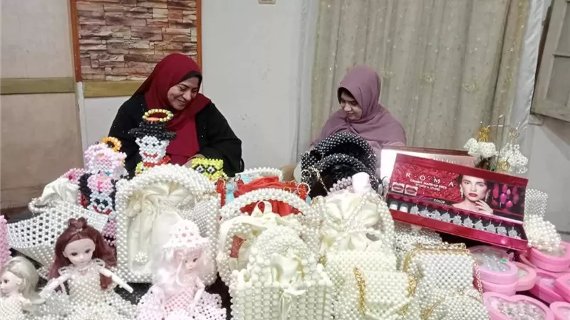 معرض لمنتجات المشروعات الحرفية والتراثية بمركز دمنهور للتنمية الشبابية 