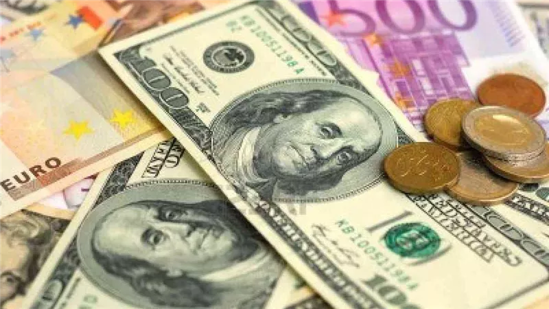 ضبط 3 ملايين جنيه بحوزة تجار نقد أجنبي خارج السوق المصرفي