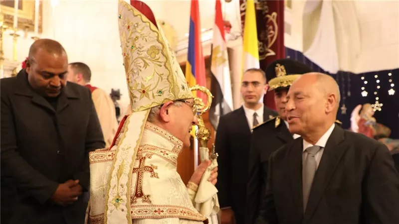 أسقف الأرمن الكاثوليك يستقبل محافظ القاهرة للتهنئة بعيد الميلاد