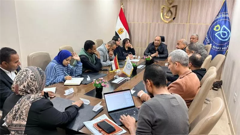 لا مجال للتهاون.. اجتماع حاسم في «رعاية الأقصر» لتطوير المنشآت الطبية