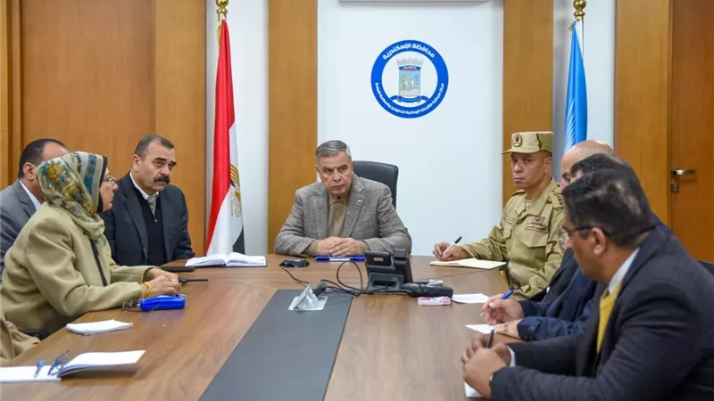 محافظ الإسكندرية يتابع أول أيام جولة الإعادة لانتخابات النواب بالرمل