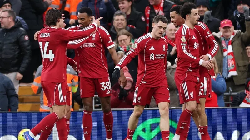 ليفربول يهزم ولفرهامبتون ويقتحم المربع الذهبي بالدوري الإنجليزي