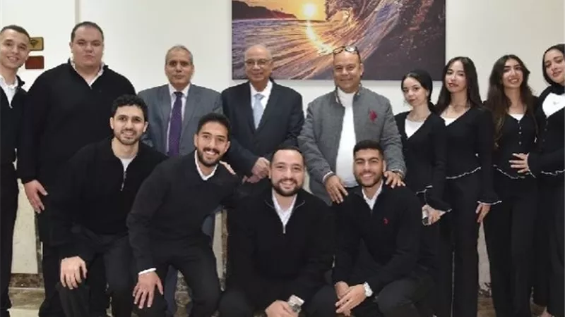 «طب الدلتا» يناقش أبحاث الذكاء الاصطناعي والخلايا الجذعية