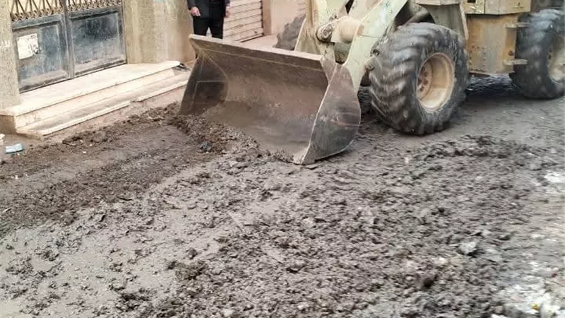 الوحدة المحلية بمنوف تنهي أزمة الصرف الصحي بشارع السقاية محافظة المنوفية 
