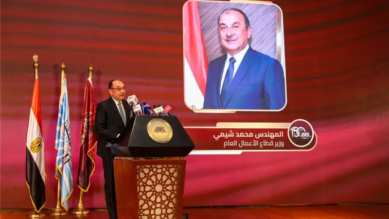 وزير قطاع الأعمال: الصحافة الوطنية شريك أصيل في مسيرة التنمية وبناء الوعي