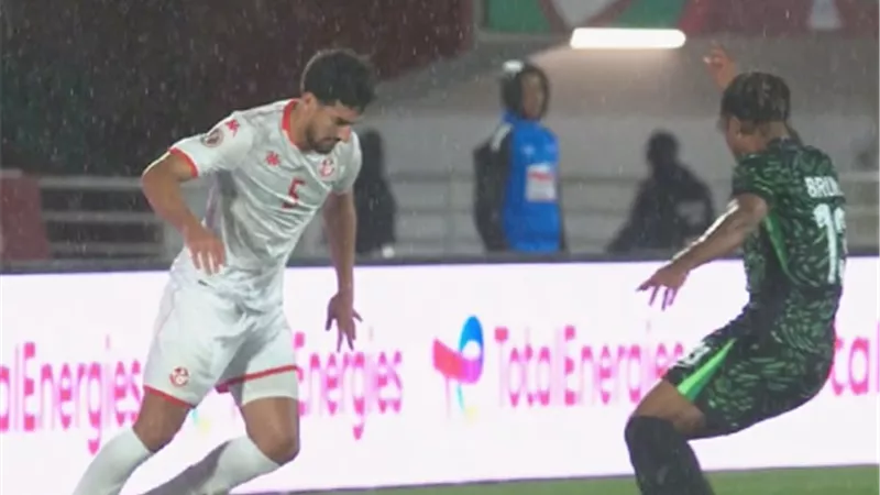 أوسيمين يحسم الشوط الأول لـ نيجيريا أمام تونس بكأس أفريقيا