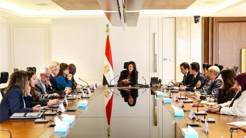 المشاط تلتقي ممثلي 8 مؤسسات دولية لتحفيز استثمارات تحلية المياه 