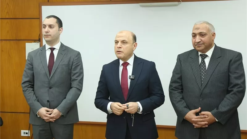  محافظ كفرالشيخ يتفقد برنامجا تدريبيا لرفع كفاءة الشؤون القانونية