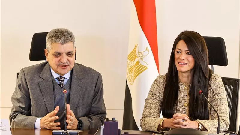 بمنحة مليار جنيه.. أسامة ربيع: سفينة دعم الغوص إضافة لأسطول قناة السويس