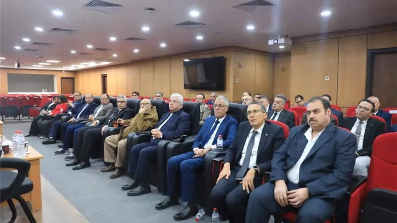 رئيس إدارة المستشفيات الجامعية بأسيوط يشارك باجتماع المجلس الأعلى