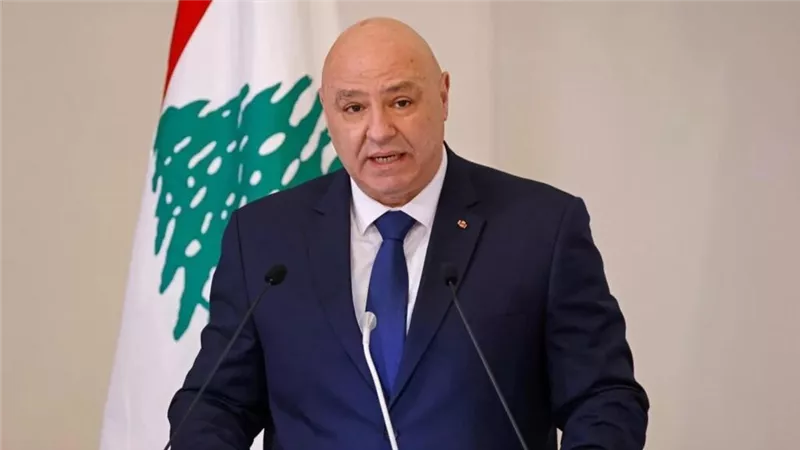 الرئيس اللبناني يطالب أمريكا بالضغط على إسرائيل لوقف الأعمال العدائية