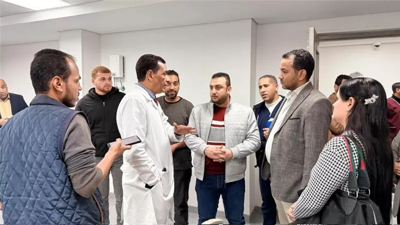 جولات ميدانية مكثفة لمدير فرع الأقصر داخل أروقة المجمع الطبي الدولي