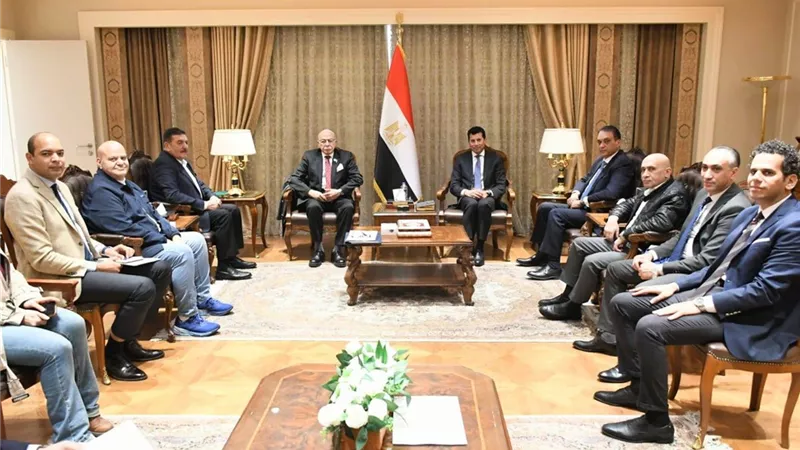 وزير الرياضة يلتقي اتحاد رفع الأثقال استعدادًا لأولمبياد لوس أنجلوس 2028