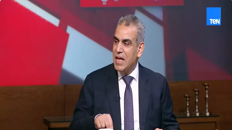 عبد الواحد النبوي: نواجه أجيالا تتكون هويتها خارج الوطن|فيديو
