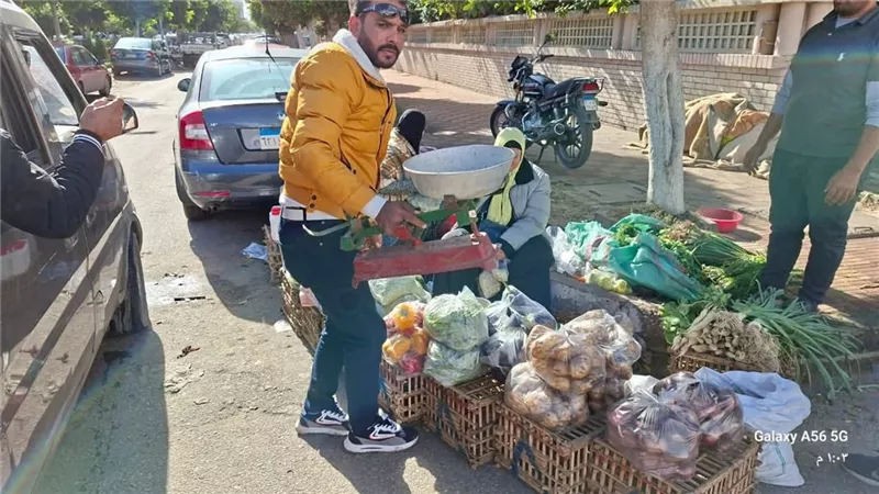 رئيس بورفؤاد يتابع حملات إزالة الإشغالات والتعديات بمساكن العبور