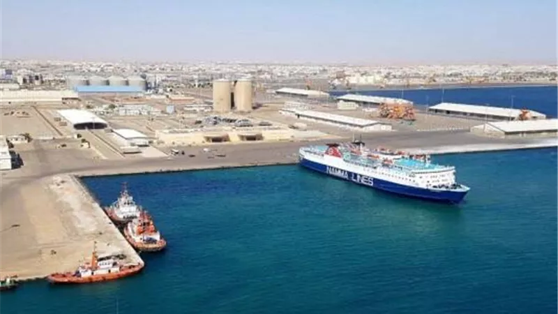 تداول 8 آلاف طن و 560 شاحنة بضائع عامة ومتنوعة بموانئ البحر الأحمر