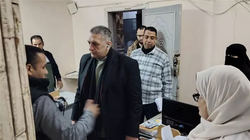 وكيل صحة كفر الشيخ يفاجئ المجلس الطبي العام بزيارة ميدانية لرصد الأداء