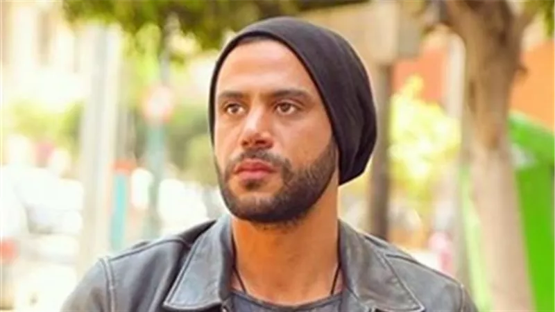 «عادل إمام هو الهرم الرابع».. رد نجله «محمد» على تصريح السقا