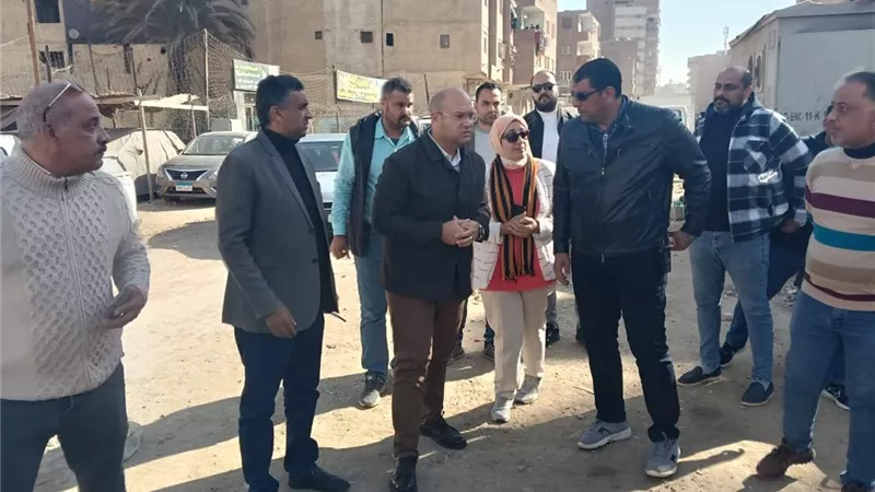 نائب محافظ الجيزة يتفقد أعمال التطوير والتوسعة بطريق الحفرية 