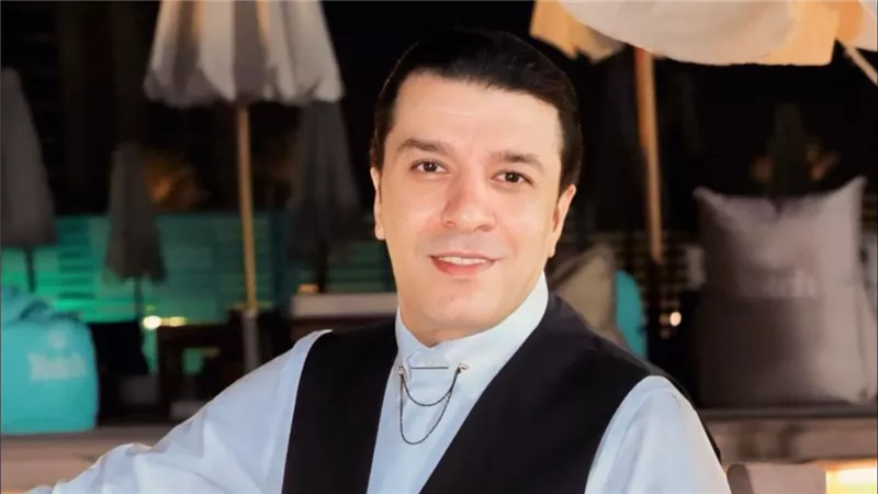 مصطفى كامل ناعياً هشام عصام: «كنت إنساناً جميلاً وفناناً من أرقى الفنانين»