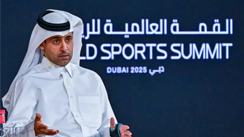 ناصر الخليفي يكشف سبب تتويج باريس سان جيرمان بدوري الأبطال