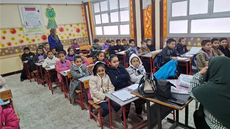 مدير تعليم البحيرة يتابع التقييم النهائي للصفيين الأول والثاني الإبتدائي
