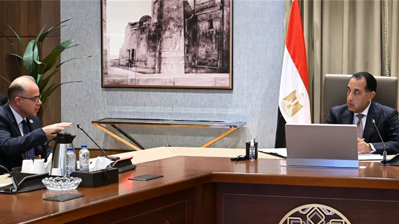الحكومة تستهدف التوسّع في طرح الشركات بالبورصة خلال 2026