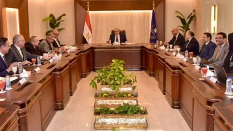 علي الغمري: ضمان جودة المواد الخام إحدى الركائز لدعم سلامة الدواء 