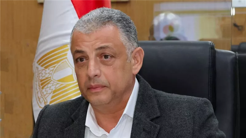 محافظ الإسماعيلية يؤكد جهود المحافظة في استرداد 1400 قطعة أرض