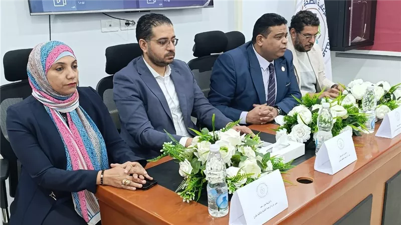 الرعاية الصحية بأسوان تلتقي القيادات المجتمعية ضمن اجتماع رضاء المنتفعين