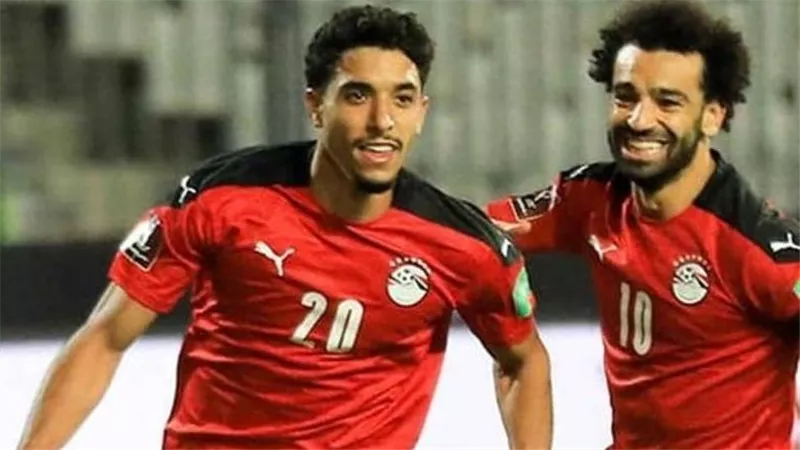 «بي بي سي»: غياب محمد صلاح وعمر مرموش أضعف الهجوم المصري أمام أنجولا