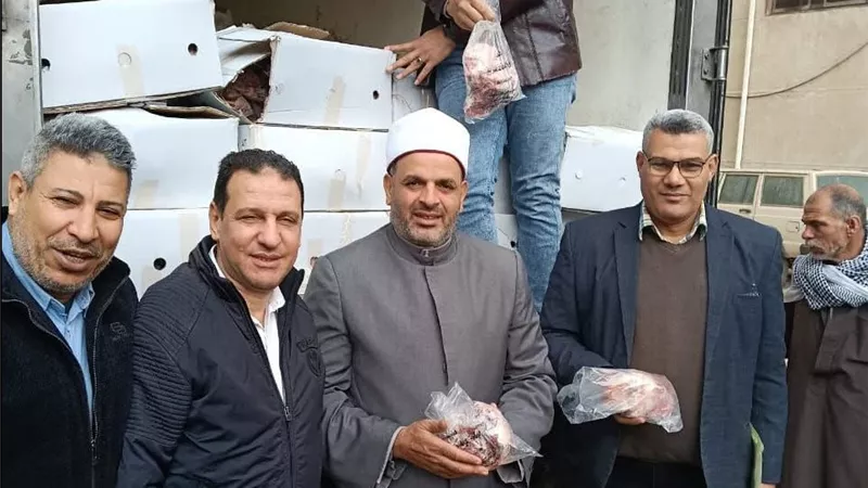 «أوقاف الشرقية»: تسليم 2 طن لحوم لتوزيعها على الأسر الأولى بالرعاية